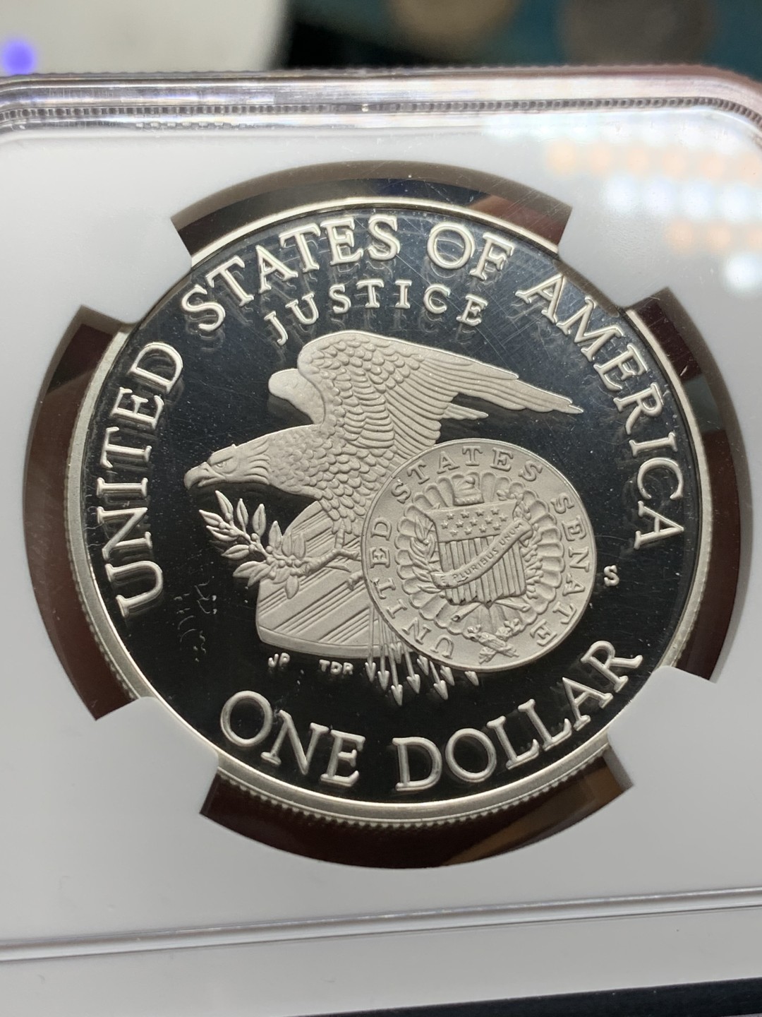 《竞宝斋》第115场-周日，周一 ，2场连拍（全场包邮） NGC PF69UC 美国 1998年 肯尼迪 纪念  精制大银币 26.73克 900银 不多见的 状态好