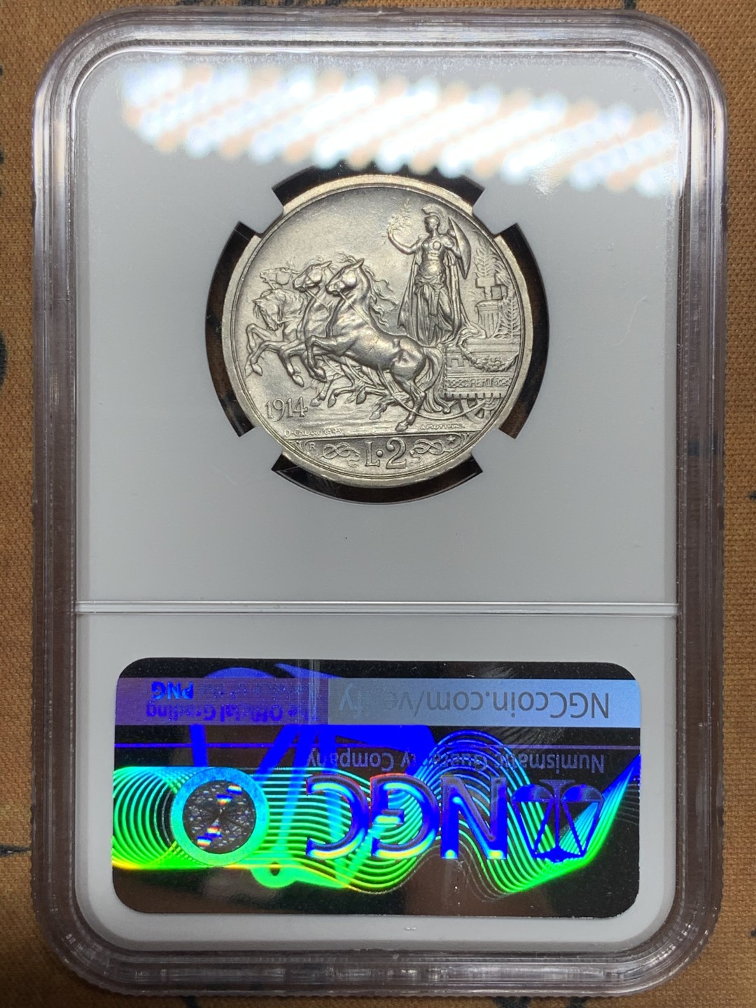 《竞宝斋》第115场-周日，周一 ，2场连拍（全场包邮） NGC-MS62 意大利1914年 胜利马车 2里拉银币