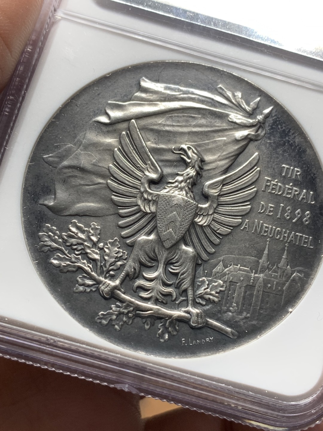 《竞宝斋》第116场-周日，周一 ，2场连拍（全场包邮） NGC MS61 1898年瑞士纳沙泰尔射击节银章，人物栩栩如生，热门品种