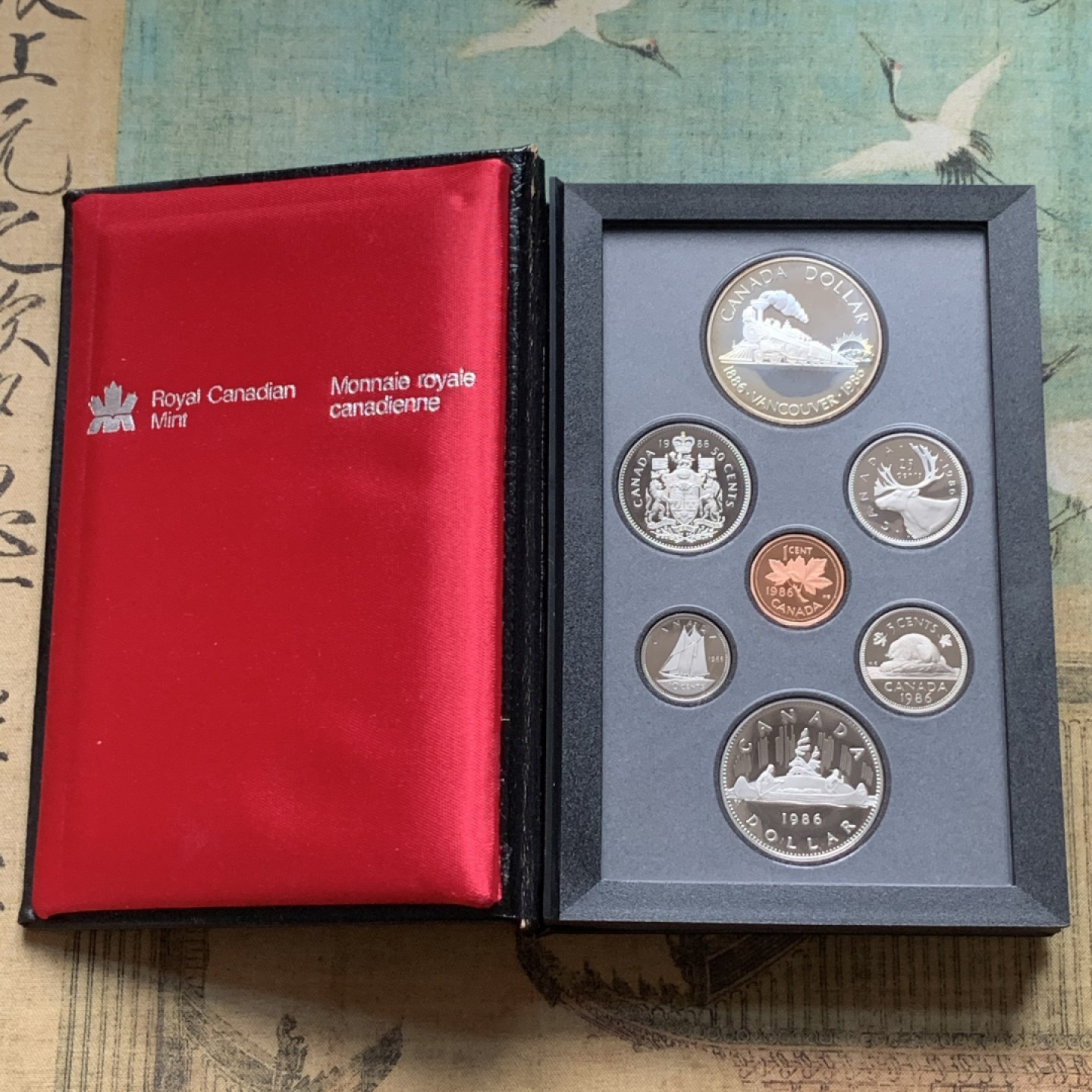 《竞宝斋》第116场-周日，周一 ，2场连拍（全场包邮） 加拿大1986年套装，略带黄油光 最大枚为银币
