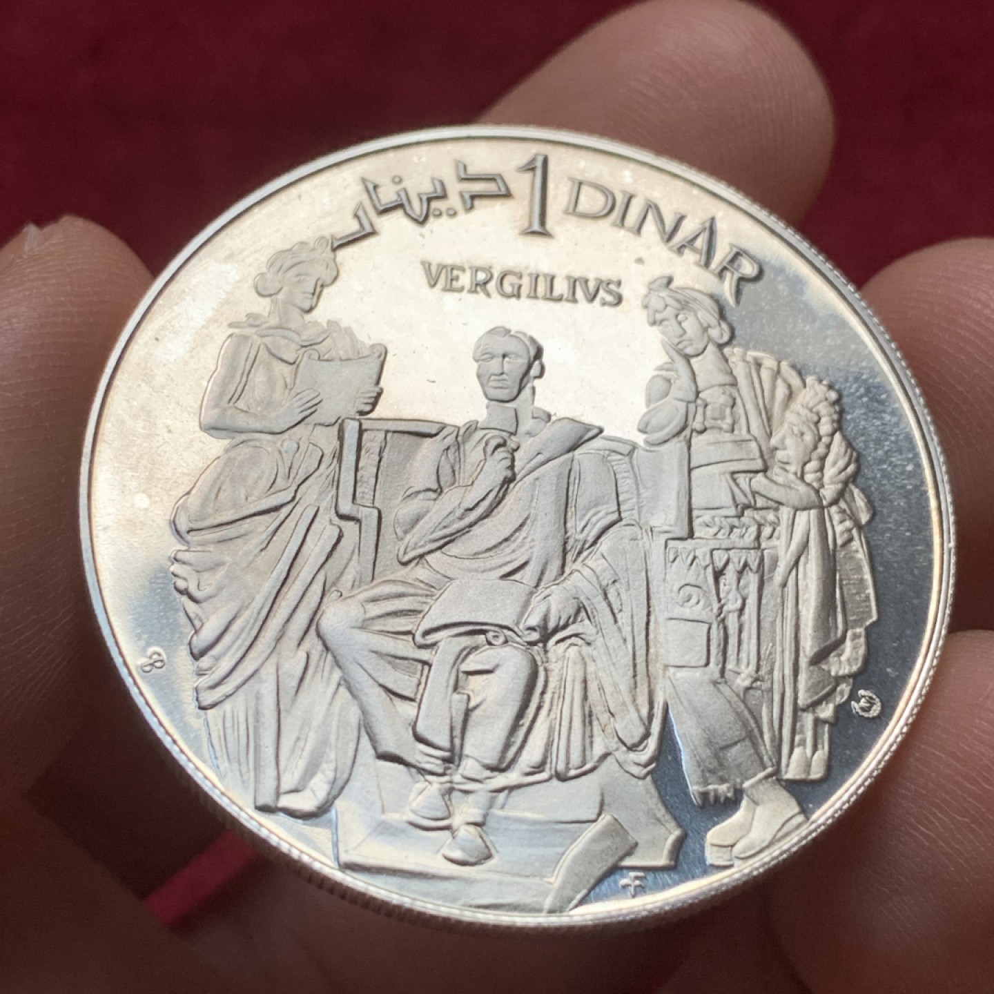 《竞宝斋》第116场-周日，周一 ，2场连拍（全场包邮） 最近大火的 突尼斯1969年迦太基文明系列精制纪念银币 正面为古罗马著名诗人维吉尔。品相完美，可以送评
