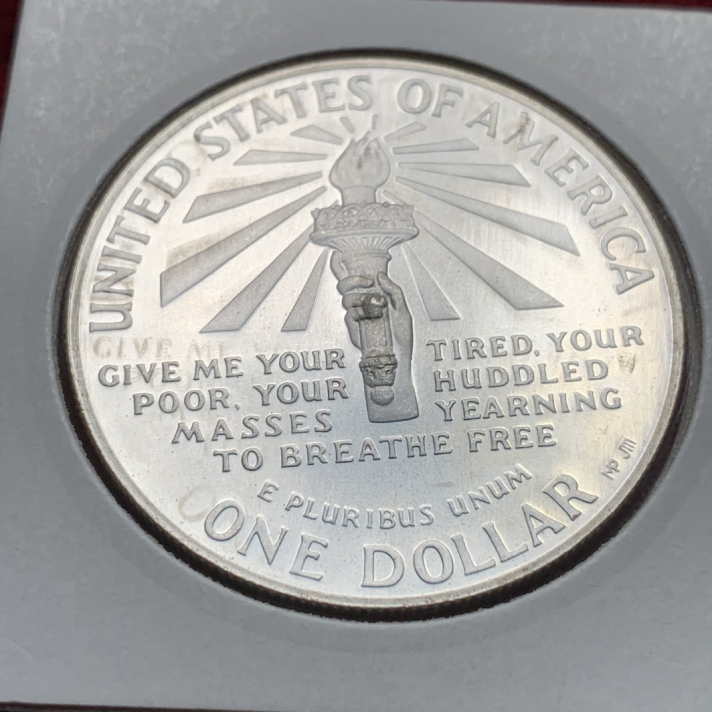 《竞宝斋》第116场-周日，周一 ，2场连拍（全场包邮） 美国 1986年 自由女神 1美元 大银币  38.1mm 26.73克 保存的很好