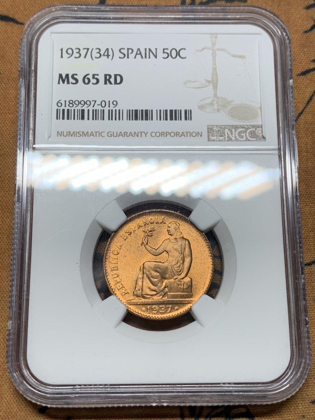 《竞宝斋》第116场-周日，周一 ，2场连拍（全场包邮） NGC-MS65RD 1937年 西班牙内战50分铜币，坐人女神。内战辅币，顶级分数，难得RD级别满铜光