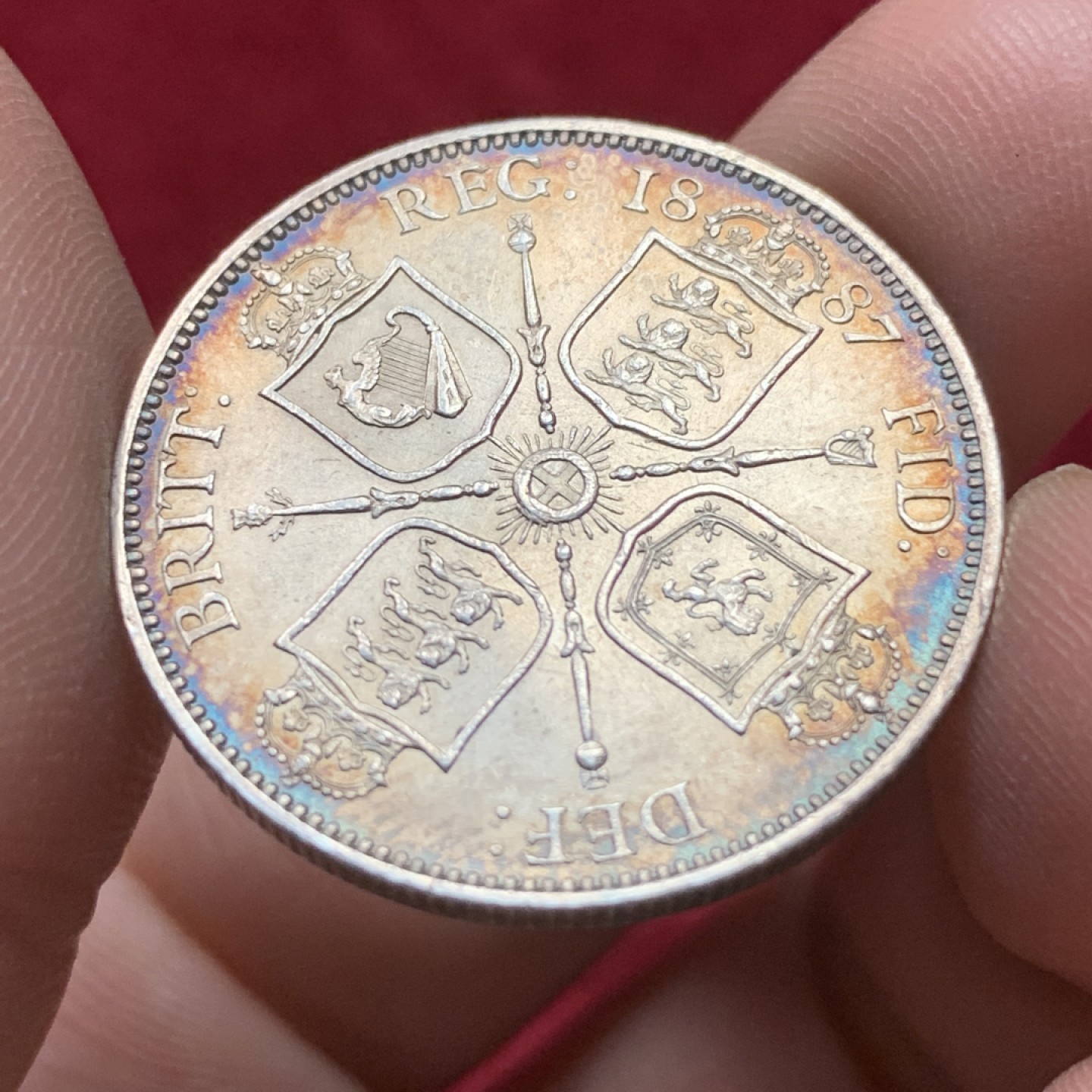 《竞宝斋》第116场-周日，周一 ，2场连拍（全场包邮） 英国1887年 维多利亚高冠1福林银币 整体重彩包浆，背面转光，细节清晰