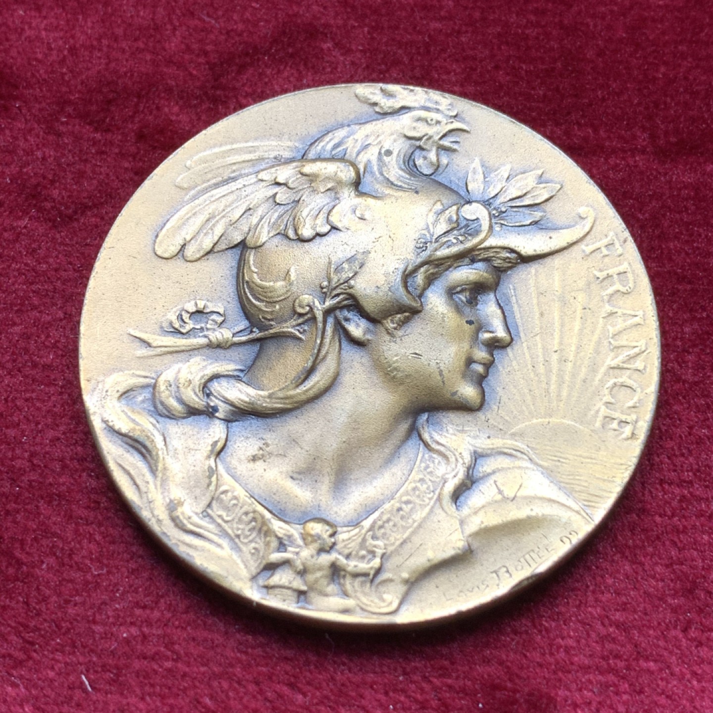 《竞宝斋》第116场-周日，周一 ，2场连拍（全场包邮） 法国19世纪铜章，戎装鸡冠玛丽安娜，领口射箭，原光透亮，重量29.9g，直径41.25mm