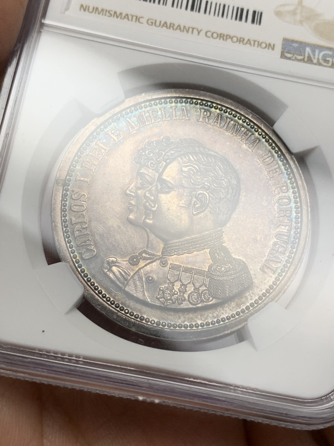 《竞宝斋》第116场-周日，周一 ，2场连拍（全场包邮） NGC-UNC 葡萄牙1908年 二十周年金婚纪念 大银章 非常稀少的品质 没给分可惜了 看不到清晰的痕迹