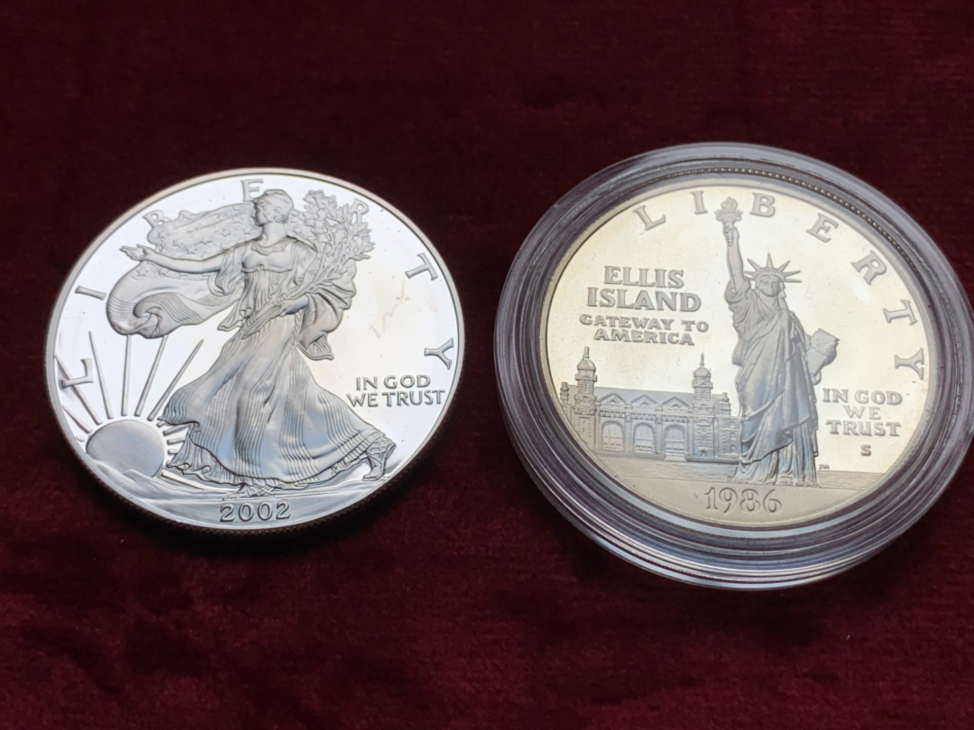 《竞宝斋》第116场-周日，周一 ，2场连拍（全场包邮） 美国 1美元大银币2枚  1986 精制版 自由女神1美元一枚+2002年 行走女神银币一枚