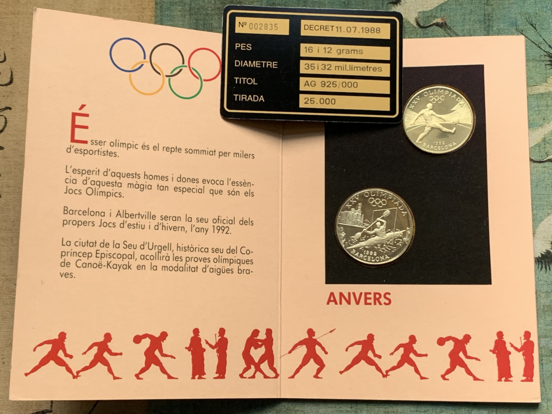 《竞宝斋》第116场-周日，周一 ，2场连拍（全场包邮） 卡装证书 安道尔1992年 足球、皮划艇 10/20第纳尔精制大银币 12克和16克=共28克 925银