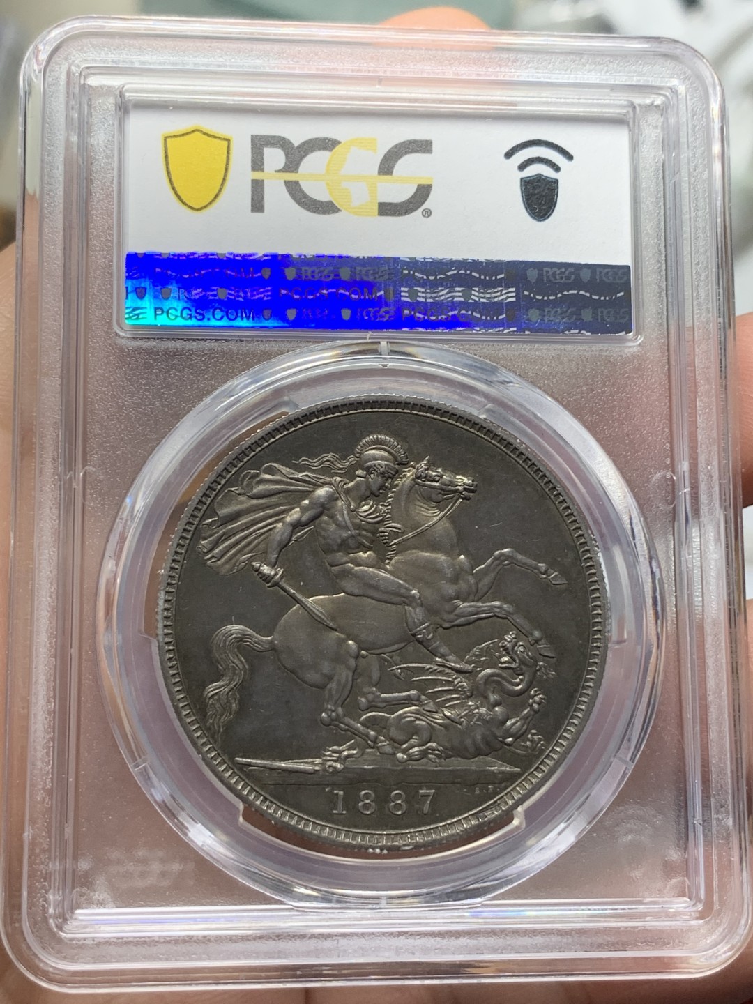 《竞宝斋》第116场-周日，周一 ，2场连拍（全场包邮） PCGS PR62CAM 英国1887年维多利亚五彩镜面高冠精制马剑一克朗银币，官网有大图CAM高浮雕涨价厉害