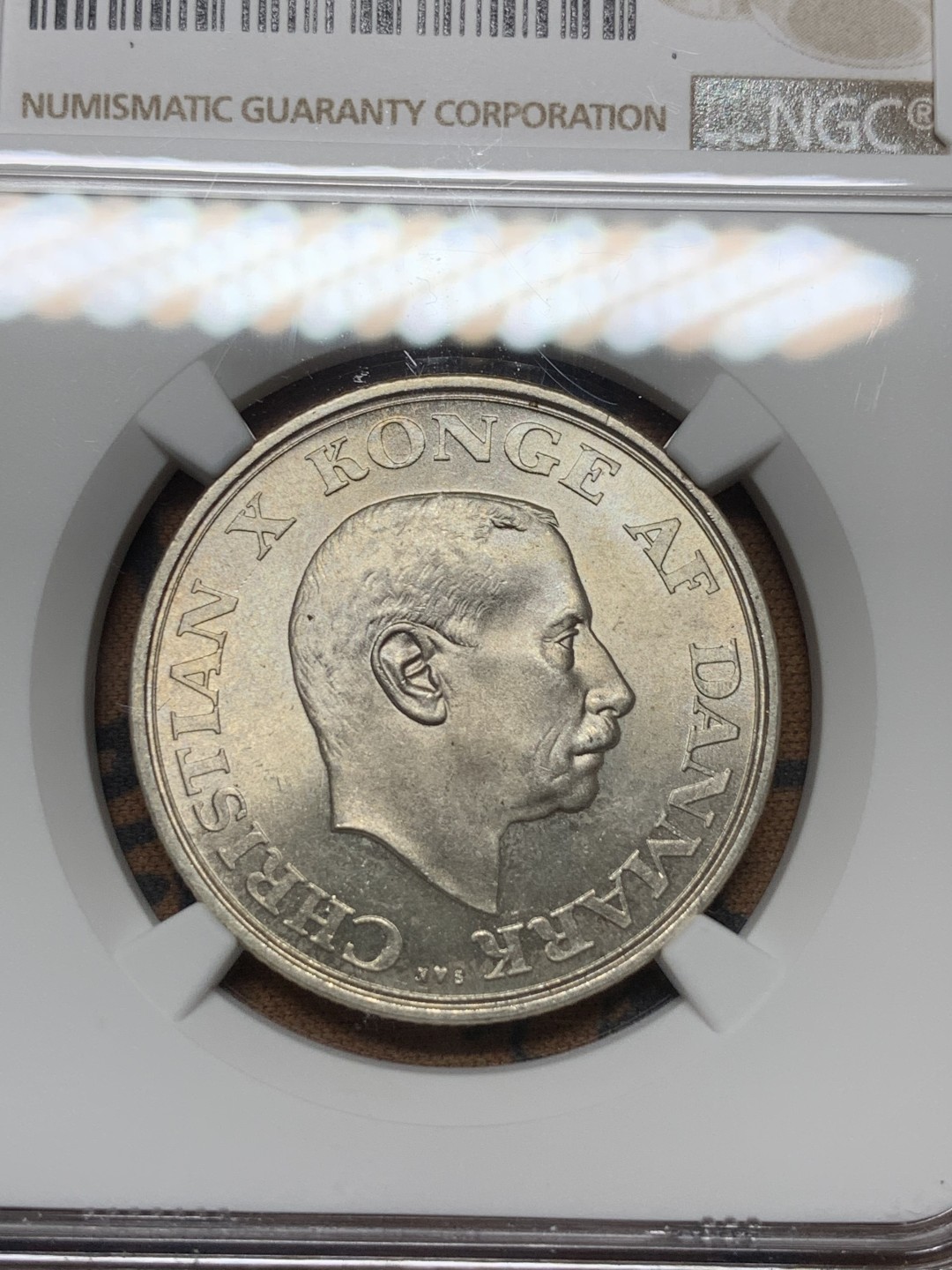 《竞宝斋》第116场-周日，周一 ，2场连拍（全场包邮） NGC MS64 丹麦1937年2克朗银币