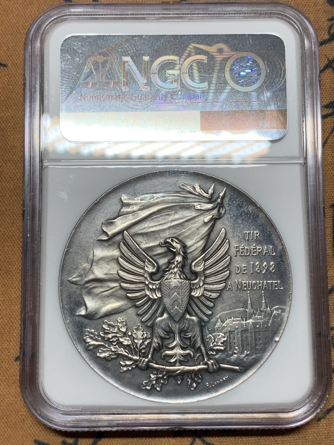 《竞宝斋》第116场-周日，周一 ，2场连拍（全场包邮） NGC MS61 1898年瑞士纳沙泰尔射击节银章，人物栩栩如生，热门品种
