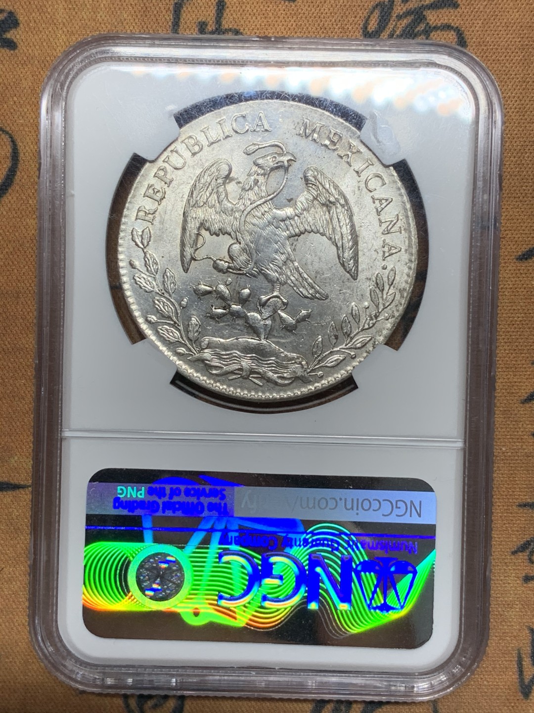 《竞宝斋》第116场-周日，周一 ，2场连拍（全场包邮） NGC UNC 墨西哥 1891年 8R 花边鹰洋 银币 打制压力十足 细节好 全羽不错 光度极好