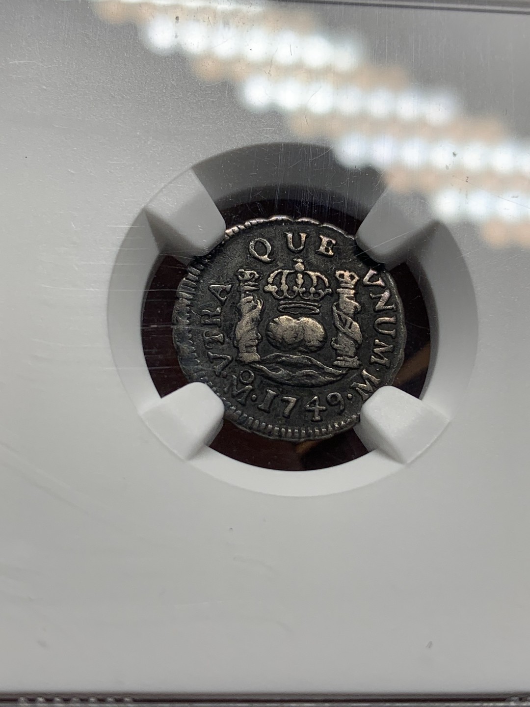 《竞宝斋》第116场-周日，周一 ，2场连拍（全场包邮） NGC-XF 1749年墨西哥MO M 1/2REAL 地球双柱 银币 老包浆