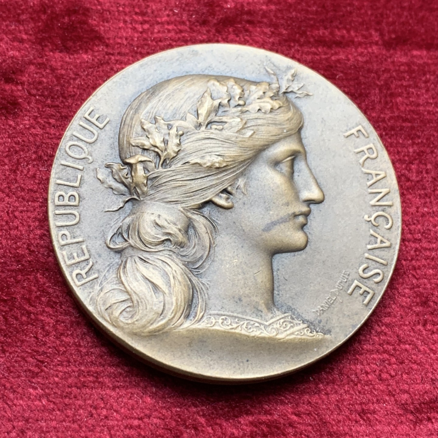 《竞宝斋》第116场-周日，周一 ，2场连拍（全场包邮） 法国19世纪铜章，玛丽安娜头像，背铭记民主，边铭丰饶角BR，重量36.22g，直径41.39mm