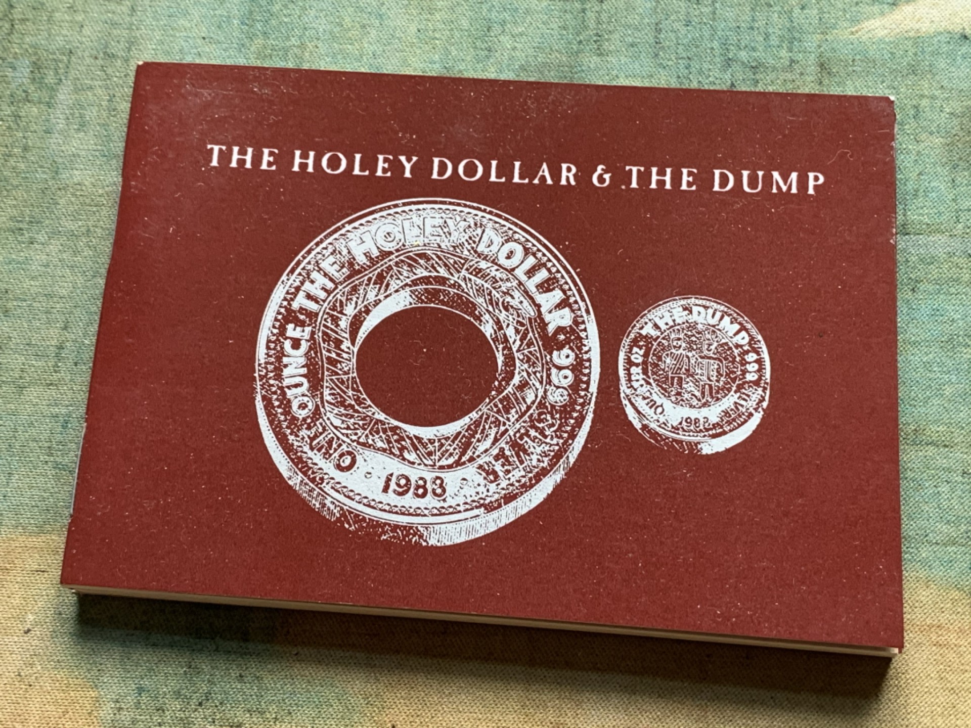 《竞宝斋》第116场-周日，周一 ，2场连拍（全场包邮） 澳大利亚 1988年 2枚套 子母币 两枚可合二为一 设计巧妙 原册难得 999银 40克合计