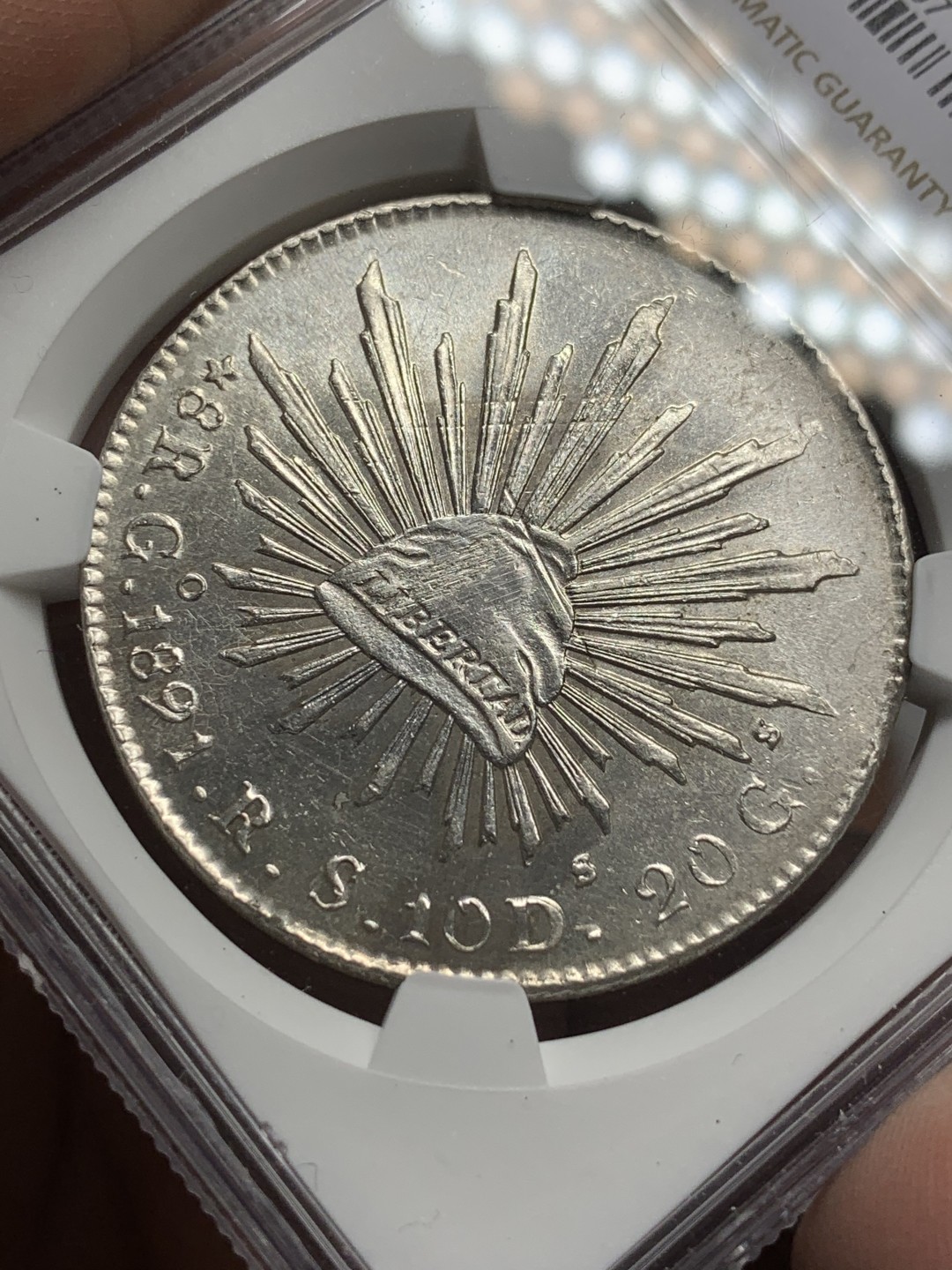 《竞宝斋》第116场-周日，周一 ，2场连拍（全场包邮） NGC UNC 墨西哥 1891年 8R 花边鹰洋 银币 打制压力十足 细节好 全羽不错 光度极好