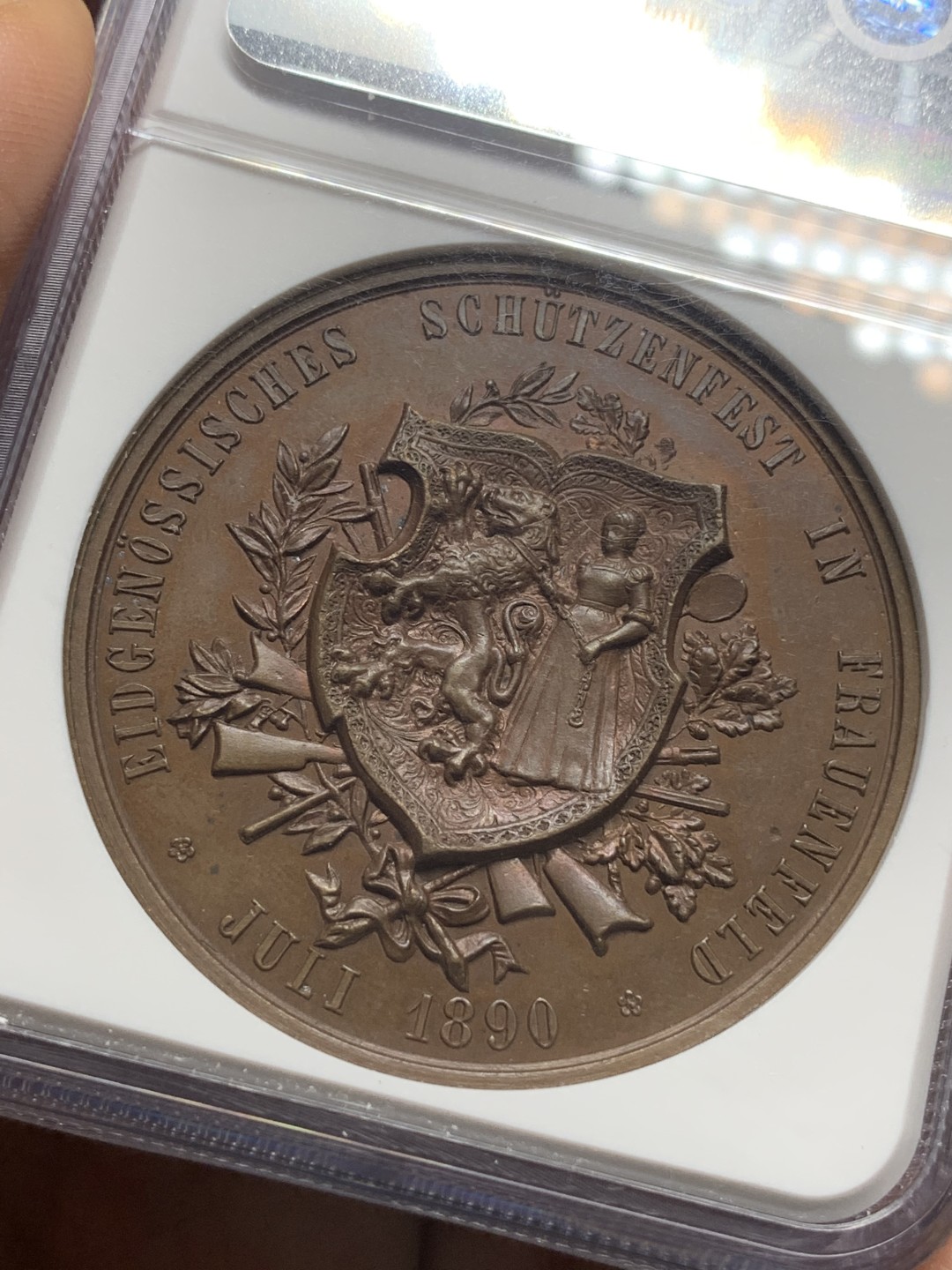 《竞宝斋》第116场-周日，周一 ，2场连拍（全场包邮） NGC MS64 1890年瑞士弗劳恩菲尔德射击节铜章，高浮雕铜章，高分品质