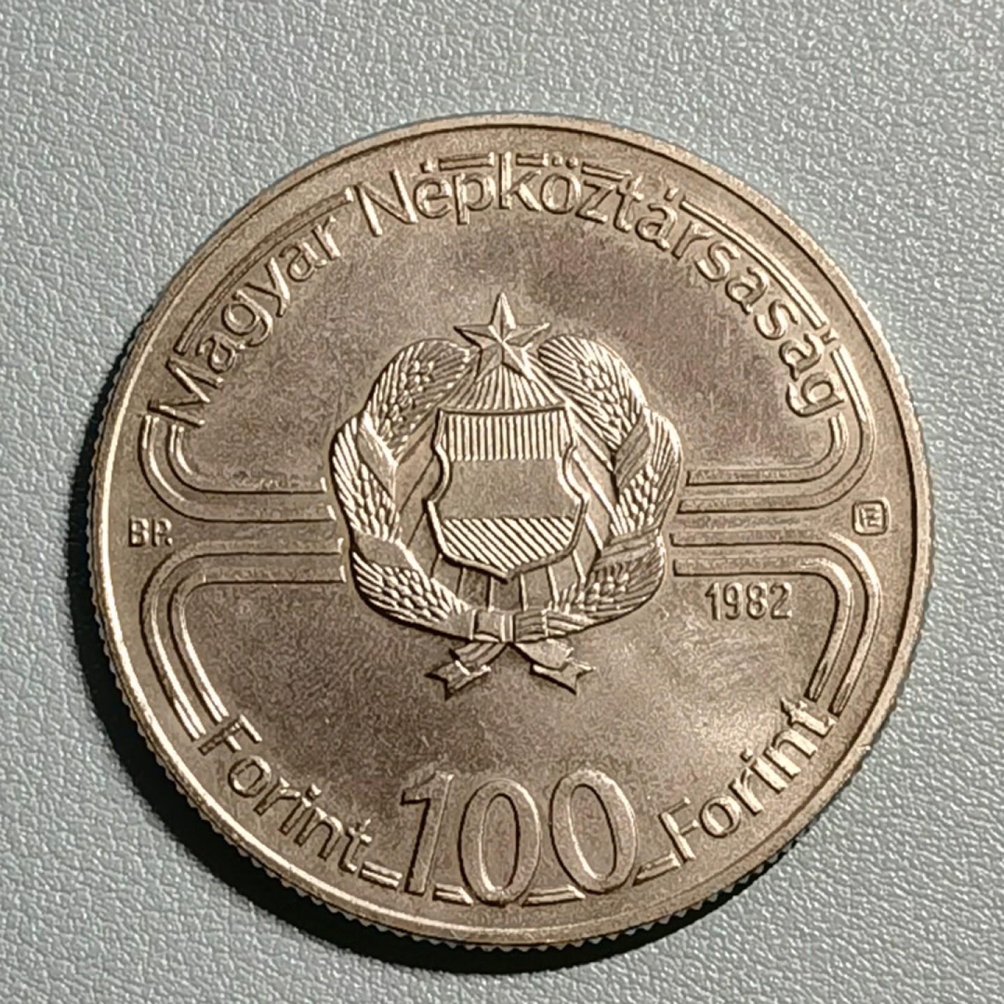 🎉🎊乐享宝藏💎💰~20221118~运动主题专场 匈牙利100福林纪念币~足球世界杯