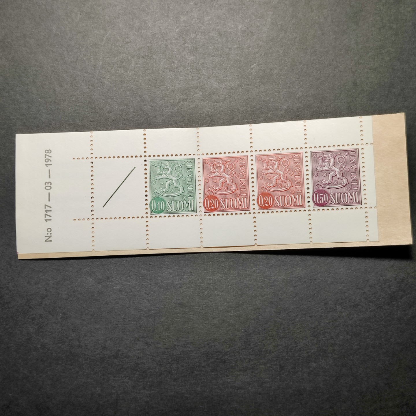 洪涛臻品批发群  精选邮票限时拍卖第八十四期 资深玩家才见过的 1978-3 芬兰较早期小本票 四枚新票齐全（最后一波）