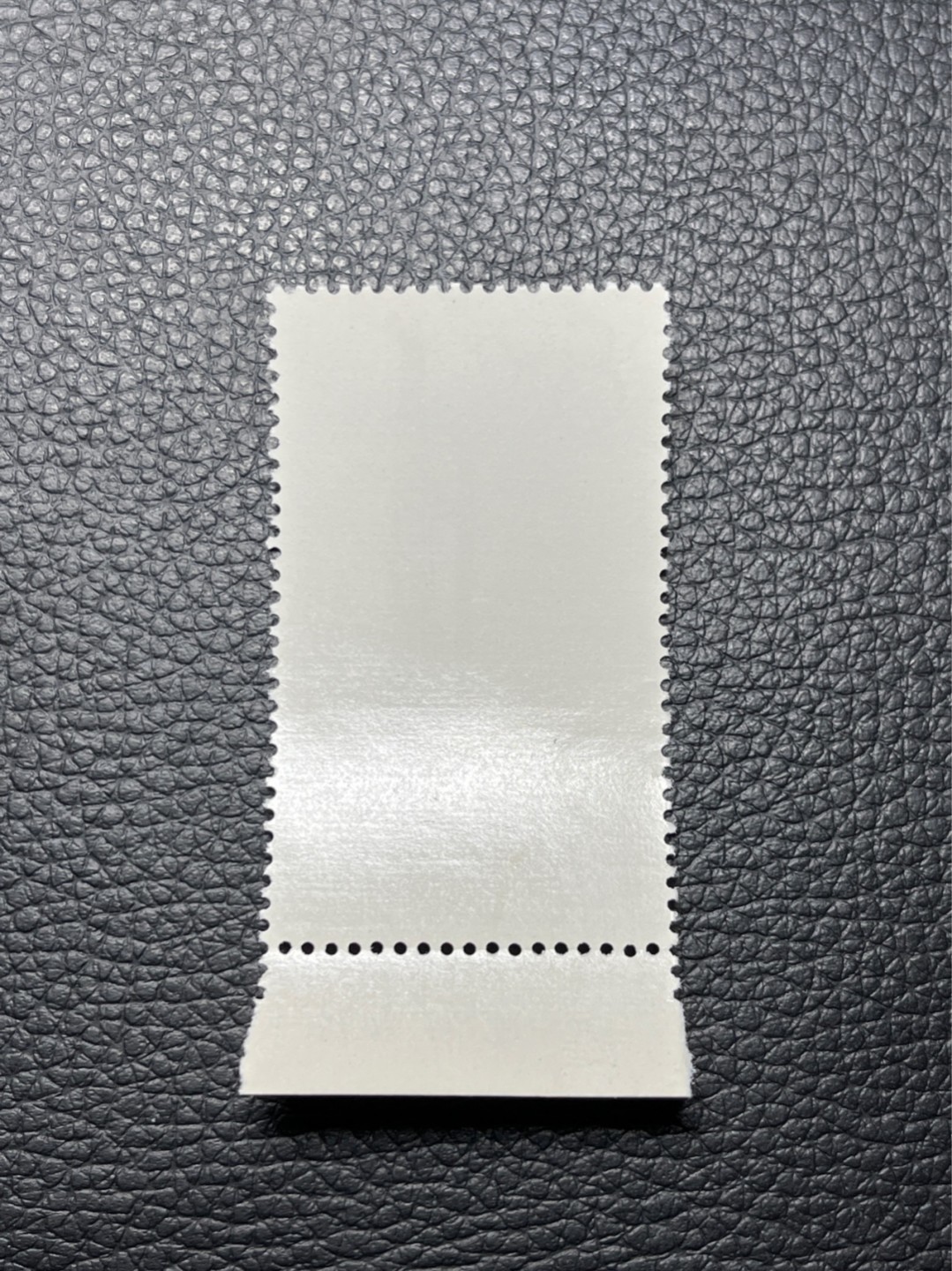 洪涛臻品批发群  精选邮票限时拍卖第八十五期 特57石油5-2版撕全品嘎嘎绝，厂名，老纪特厂名稀缺货，白胶润泽，热门品种，喜欢不要错过