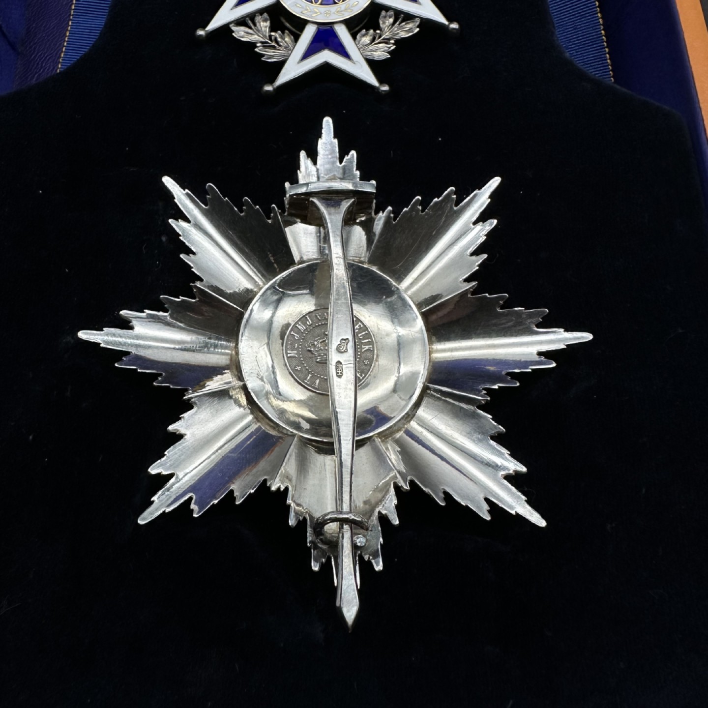 勋章交易所11月19日拍卖 荷兰大十字级拿骚勋章