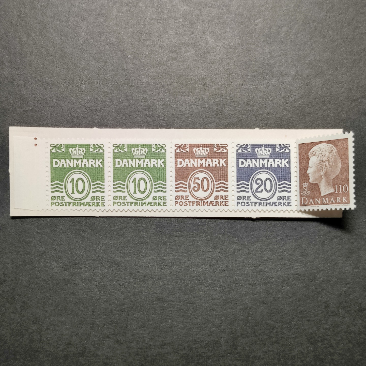 洪涛臻品批发群  精选邮票限时拍卖第八十四期 资深玩家才见过的 丹麦较早期小本票 5枚邮票齐全