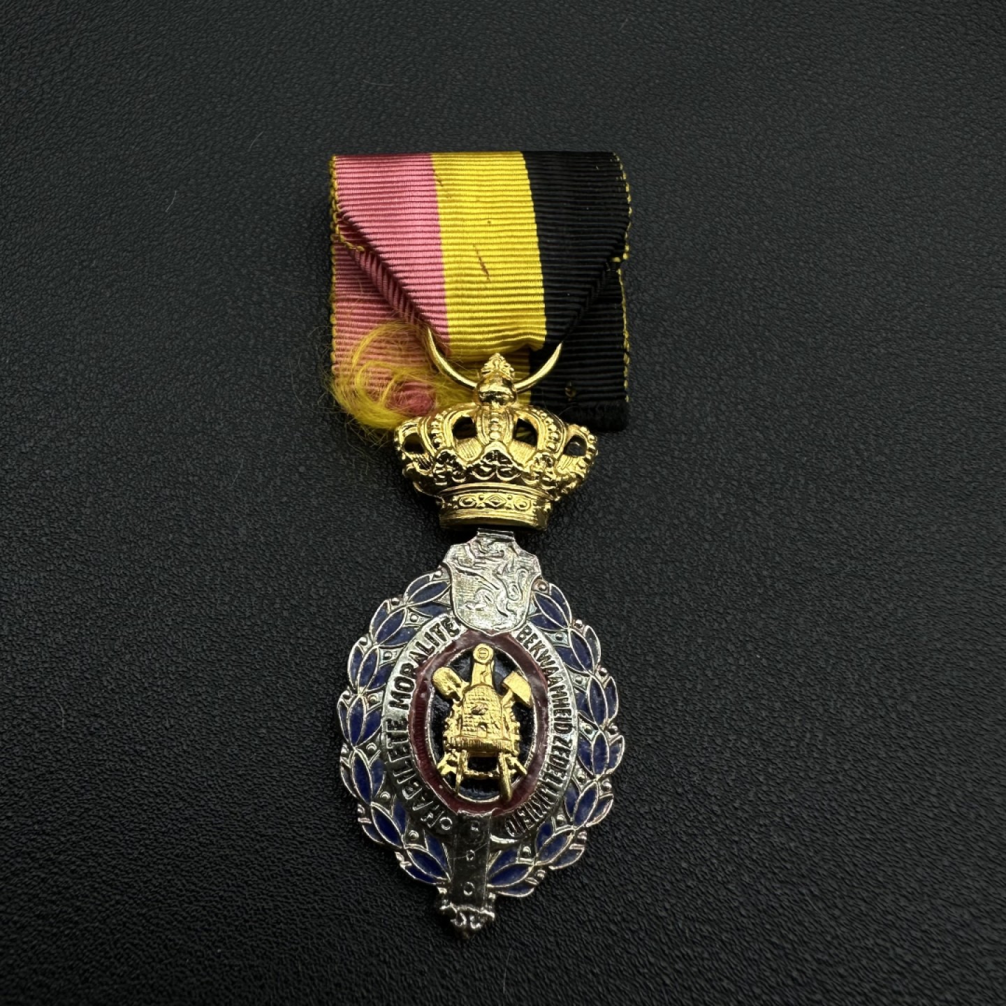 勋章交易所11月19日拍卖 比利时二级劳工奖章