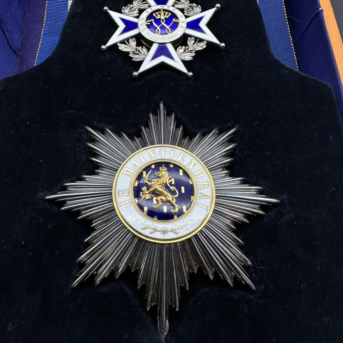 勋章交易所11月19日拍卖 荷兰大十字级拿骚勋章