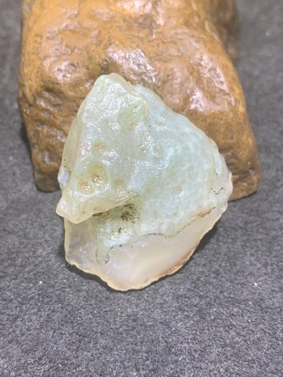 天然戈壁阿拉善玛瑙原石吊坠一个， - 天然戈壁阿拉善玛瑙原石吊坠一个，