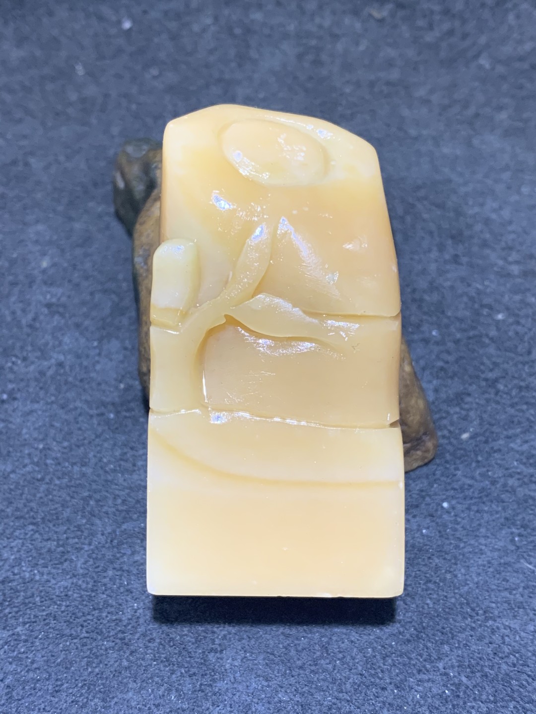 福广黄冻石雕刻节节高升章料一方，