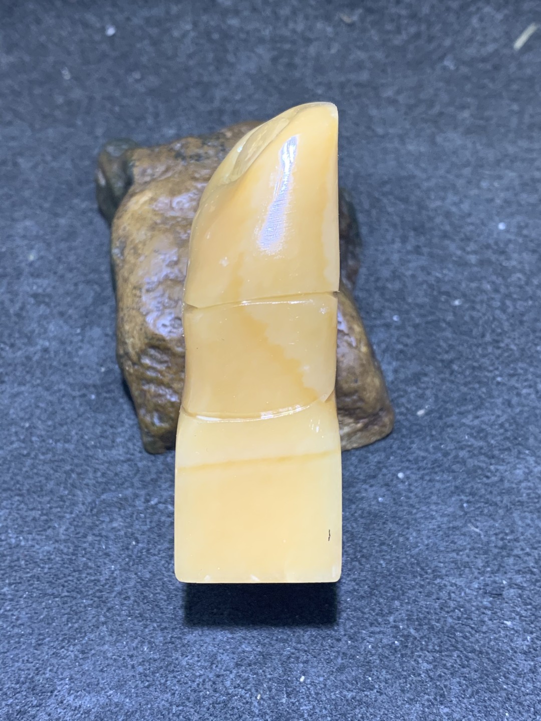 福广黄冻石雕刻节节高升章料一方，
