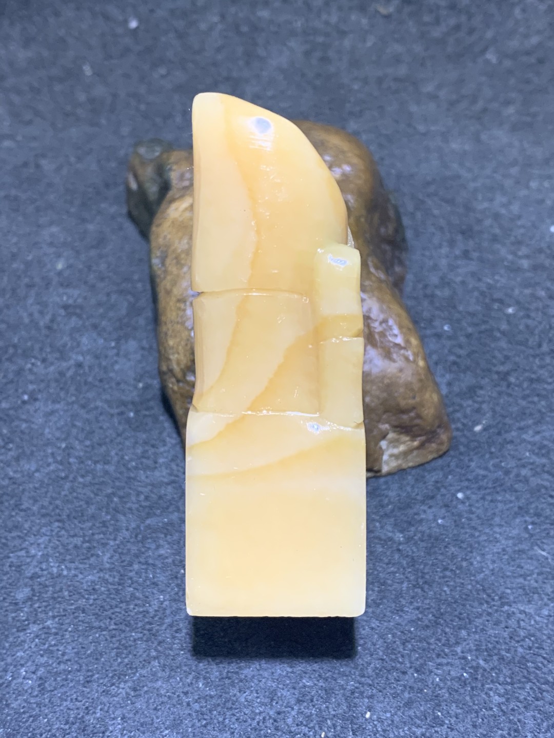 福广黄冻石雕刻节节高升章料一方，