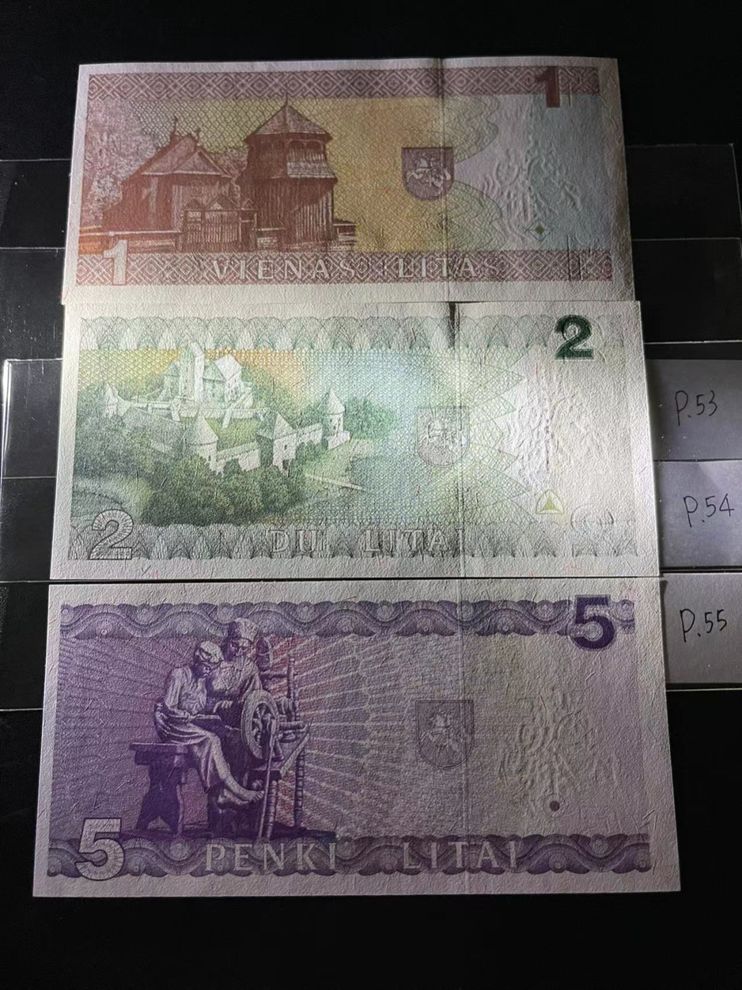 《外钞收藏家》第二百一十八期（波罗的海三国） 立陶宛1993-94年1/2/5立特，小套3枚	P53-55  全新UNC