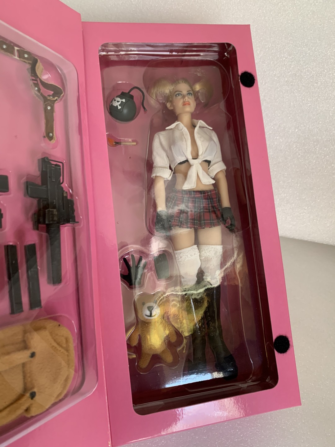 零元拍 ：绝版 三太极 1/6 LOLA，全新未拆