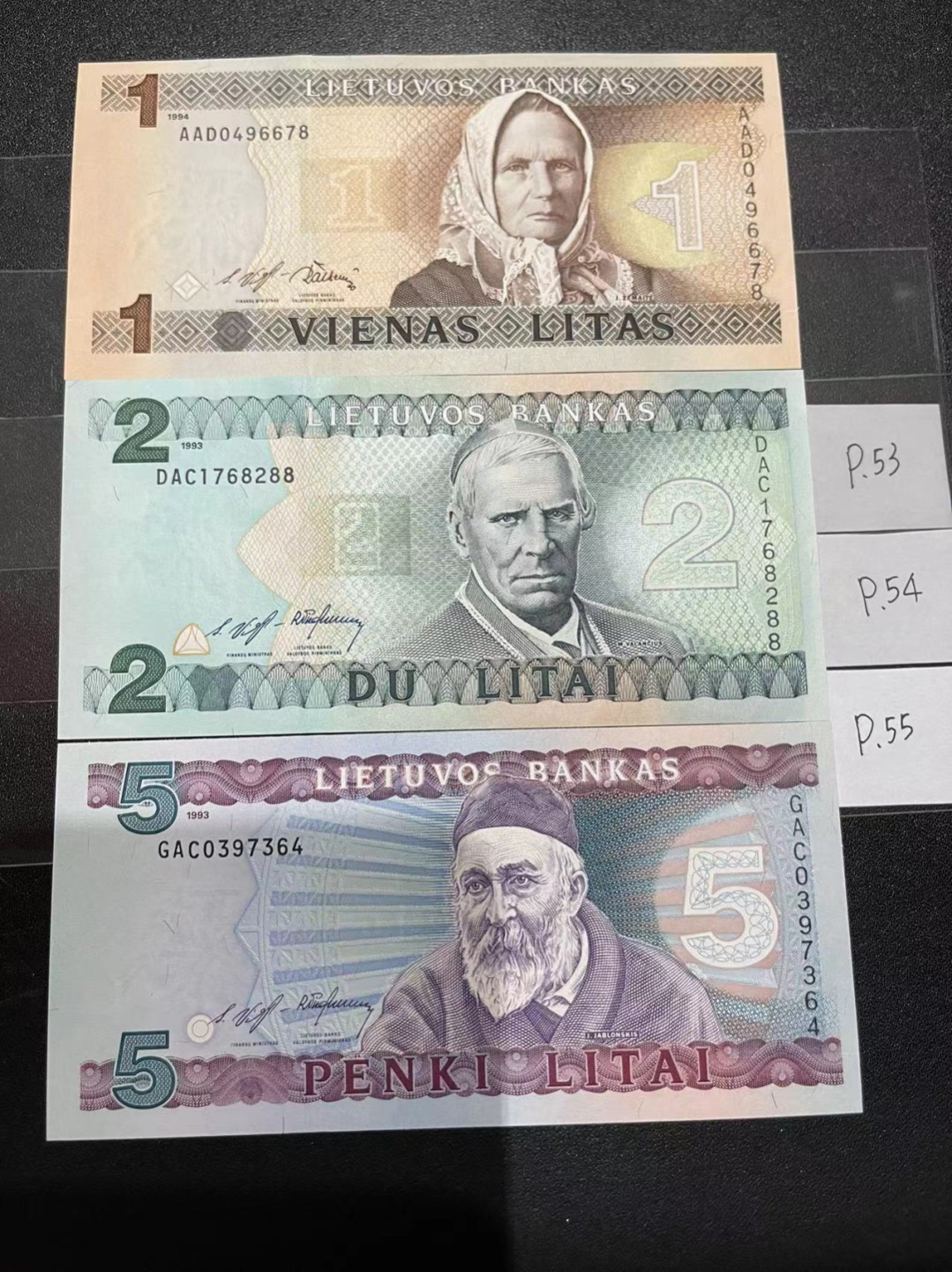 《外钞收藏家》第二百一十八期（波罗的海三国） 立陶宛1993-94年1/2/5立特，小套3枚	P53-55  全新UNC