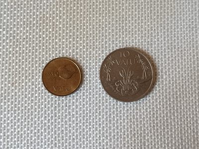 钱币专场 - 瓦努阿图2枚