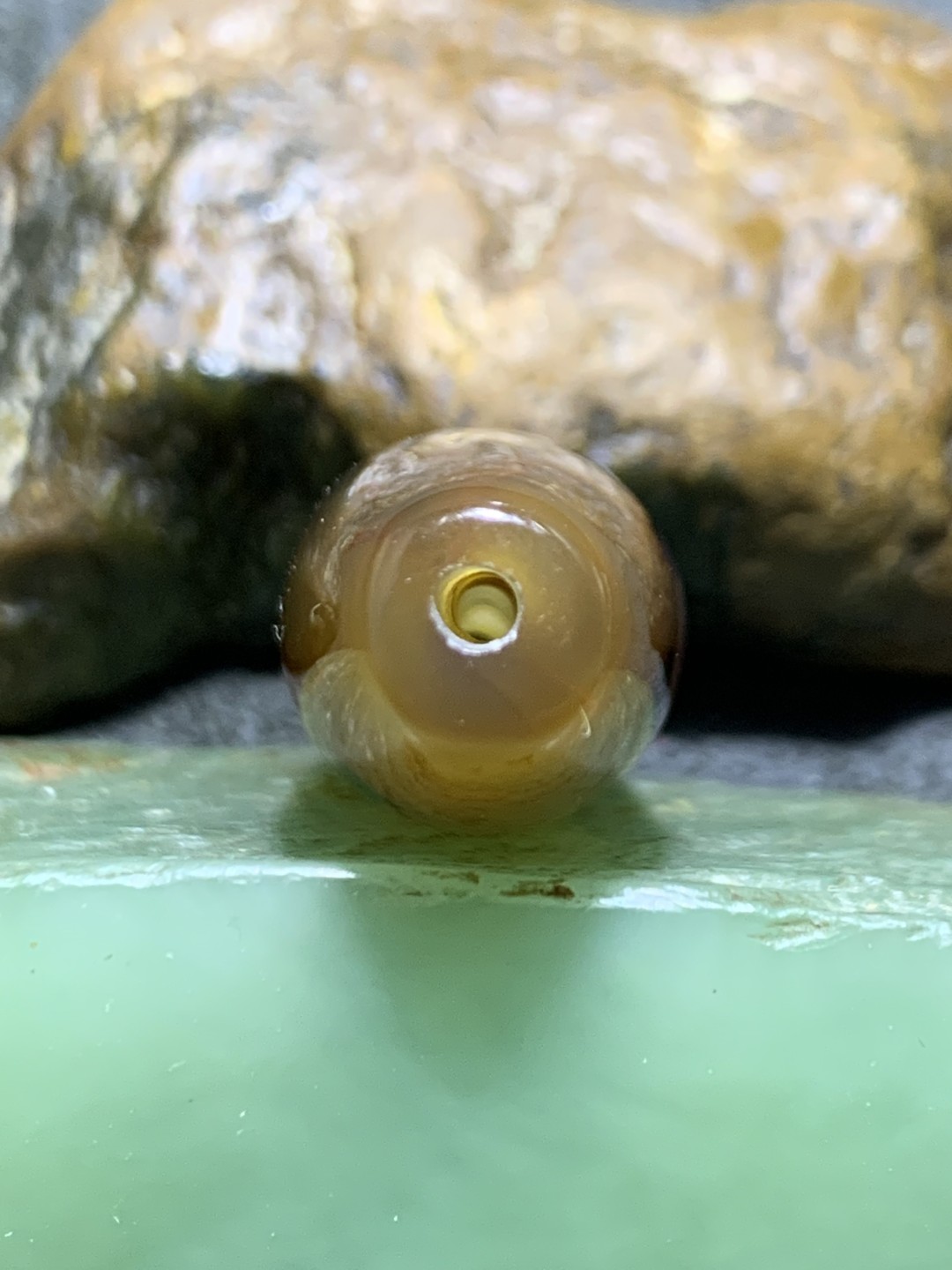精美高玉化天珠型巴西玛瑙天眼大桶珠一个，
