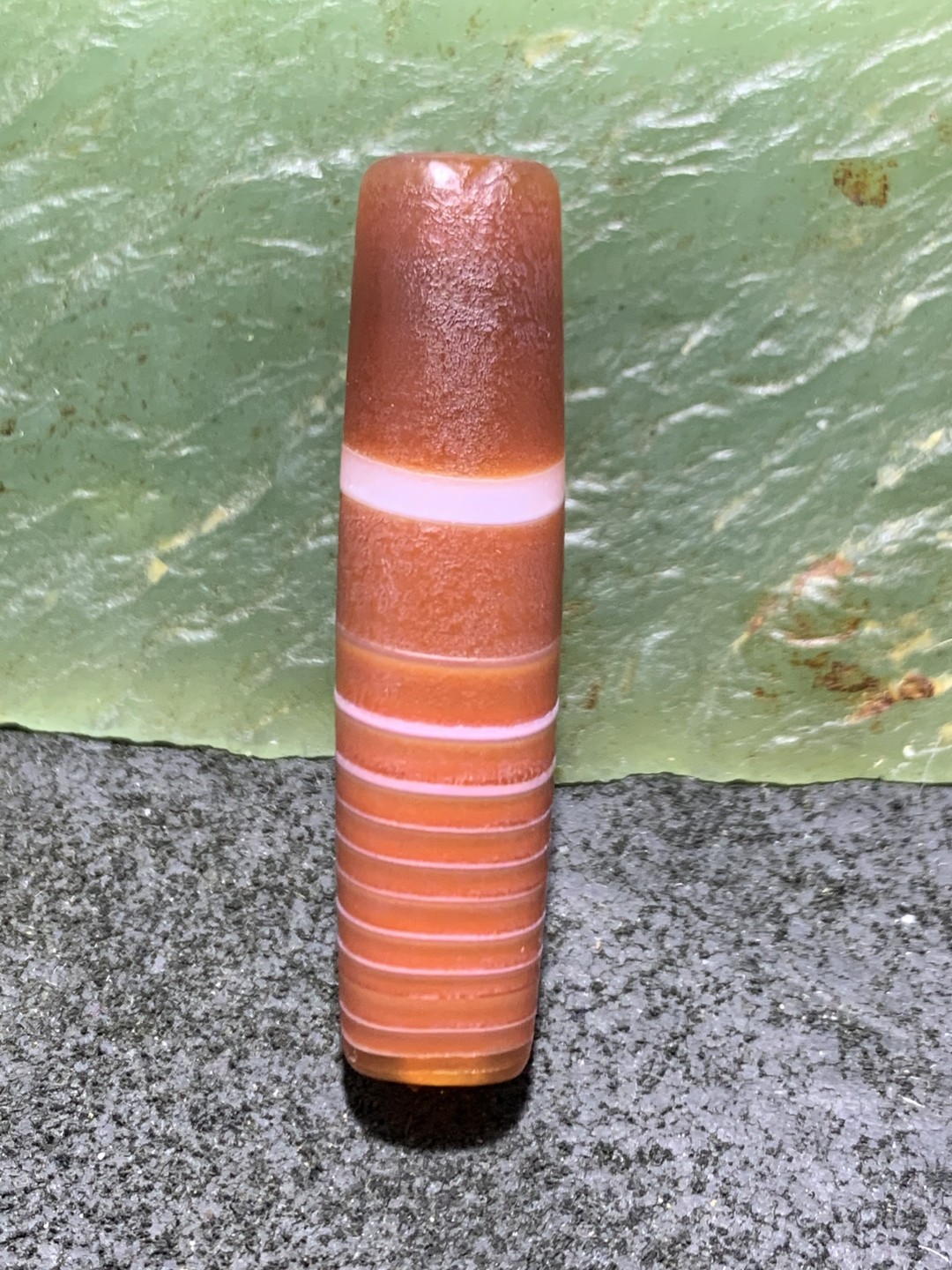 高玉化千层风化纹缠丝玛瑙通货直桶，桶珠一颗，