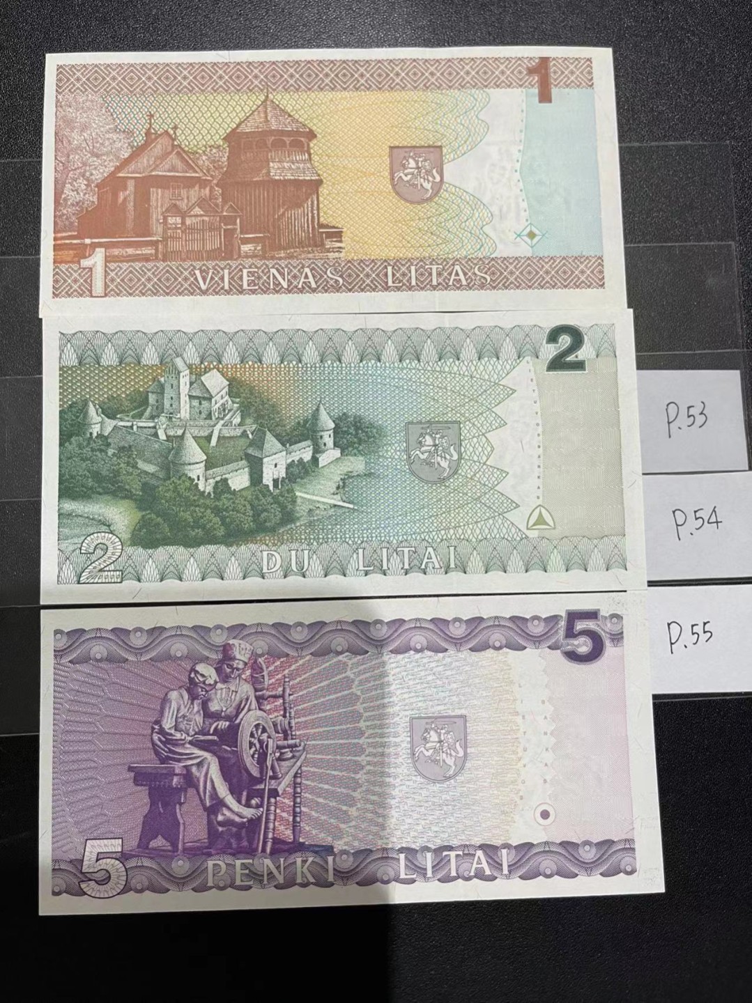 《外钞收藏家》第二百一十八期（波罗的海三国） 立陶宛1993-94年1/2/5立特，小套3枚	P53-55  全新UNC