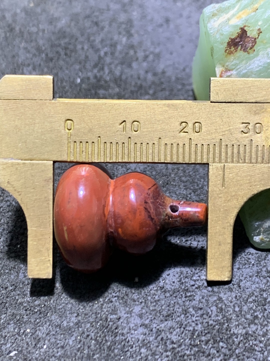 精美战国红玛瑙葫芦吊坠一个，