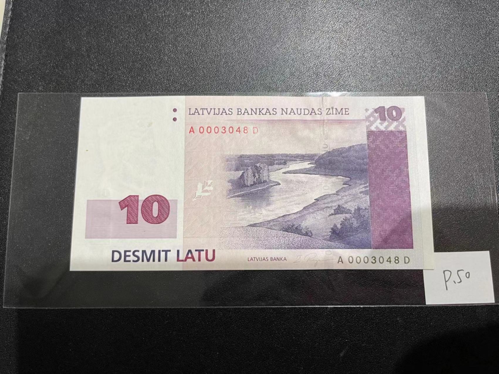 《外钞收藏家》第二百一十八期（波罗的海三国） 拉脱维亚2000年升级版10拉特	P50  全新UNC