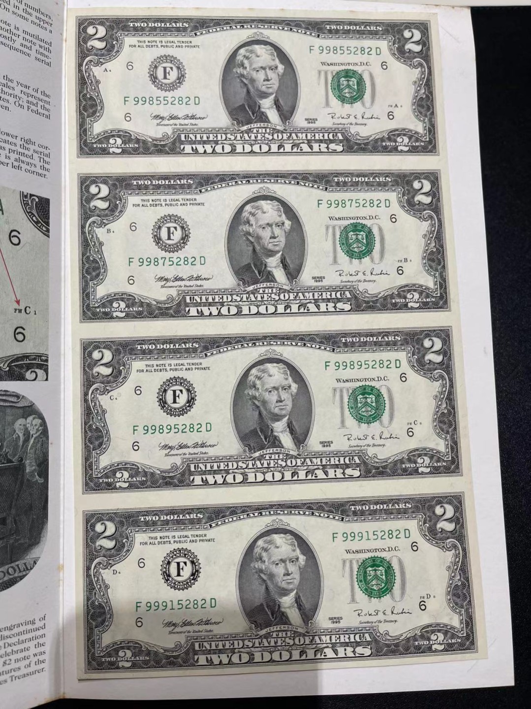 《外钞收藏家》第二百一十八期（波罗的海三国） 美国1995年2美元4连体，带原装册 边上有黄斑 册子也有些霉癍