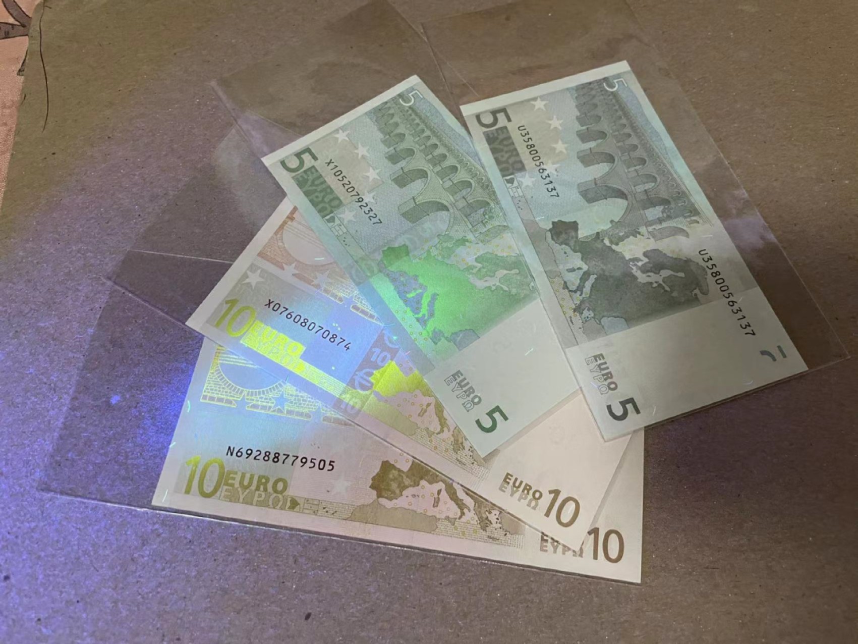 【Blue Auction】✨世界纸币精拍第252期——补号伦勃朗 【一组4张】欧盟一签&二签5-10欧元 全新UNC