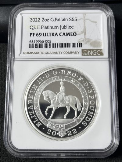 【海寧潮】拍卖第四十九期 - 【海寧潮】英国2022年女王登基70周年2盎司银币NGC-PF69原盒证书