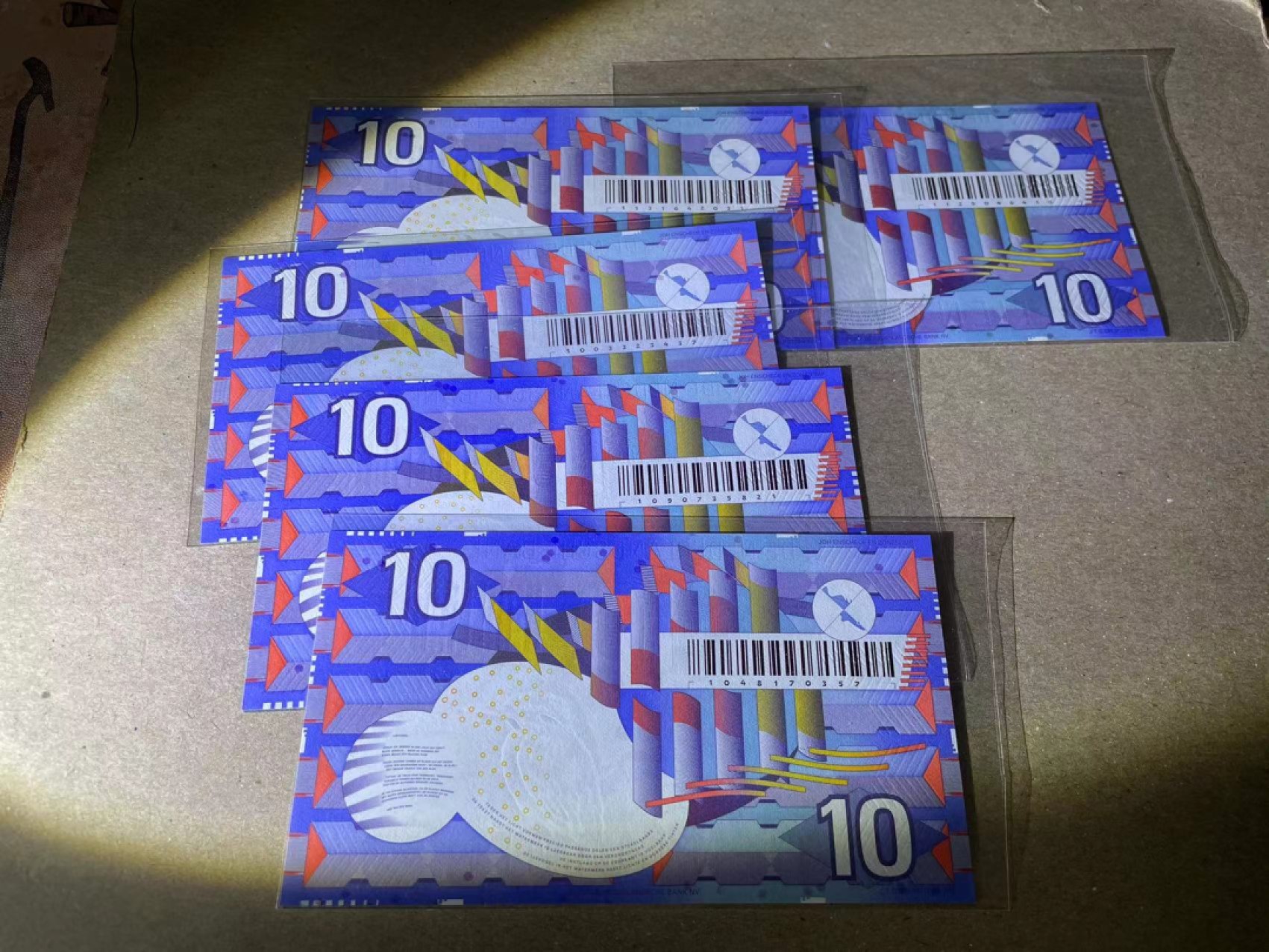 【Blue Auction】✨世界纸币精拍第252期——补号伦勃朗 【一组5张】荷兰 10盾小齿轮 全新UNC