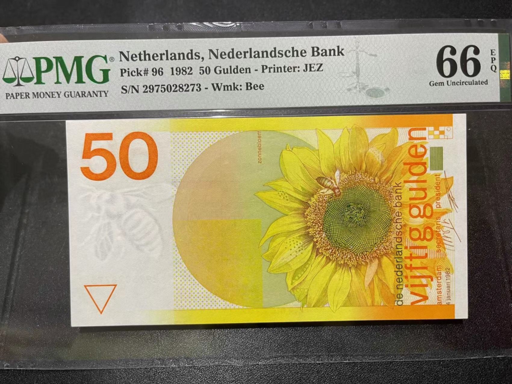 《外钞收藏家》第二百一十九期（三连拍第三场） 1982年荷兰50盾 向日葵 PMG66