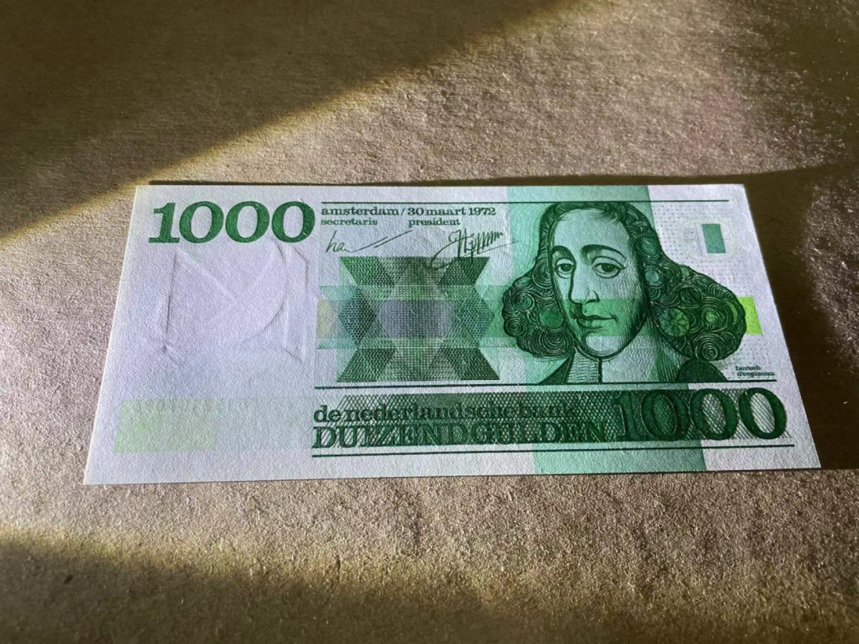 【Blue Auction】✨世界纸币精拍第252期——补号伦勃朗 RR.荷兰 1972年1000盾 斯宾诺莎 全新UNC 凹凸感非常好