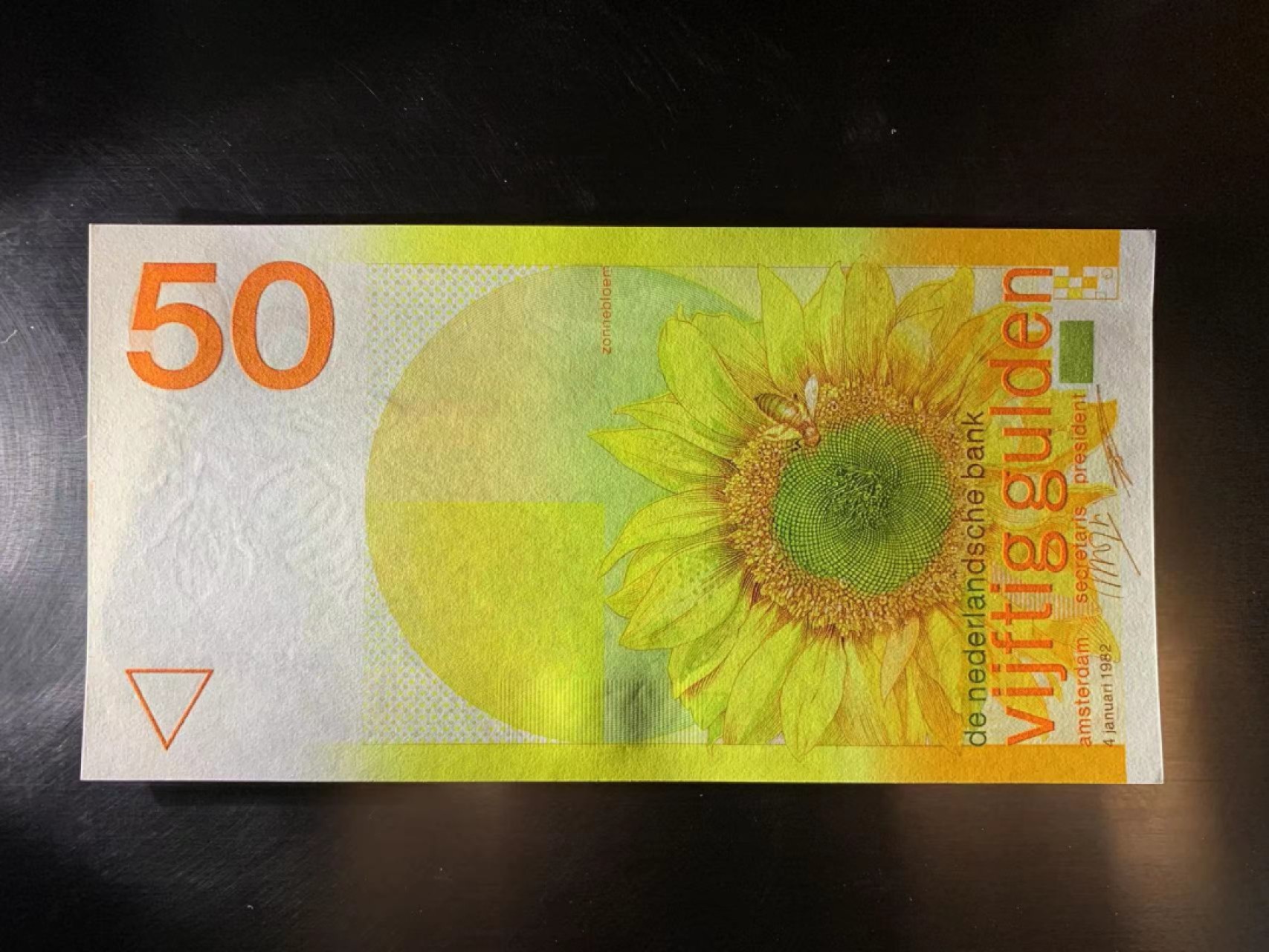 【Blue Auction】✨世界纸币精拍第252期——补号伦勃朗 荷兰 1982年50盾 经典向日葵 全新UNC