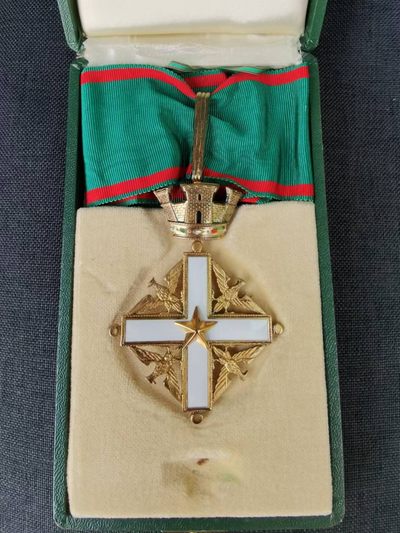 盛世勋华——号角文化勋章专场拍卖第63期 （加群请加微信） - 意大利指挥官级共和国功勋勋章 银质（镀金完整） 带厂标（Gardino Cravanzola 罗马）带原盒 