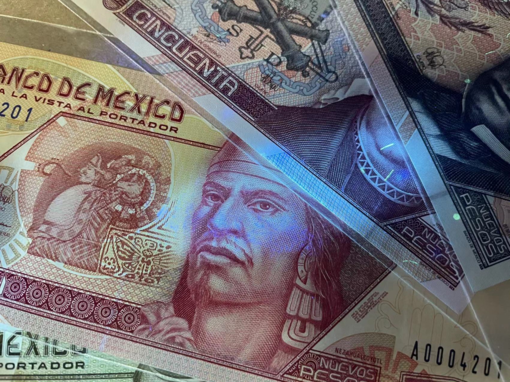 【Blue Auction】✨世界纸币精拍第252期——补号伦勃朗 【一组5张 A冠 千位全同小号】墨西哥 10-200比索 UNC/UNC-荧光点